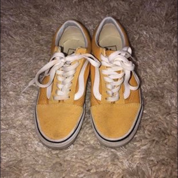Size 6 Women’s Vans - Picture 2 of 2